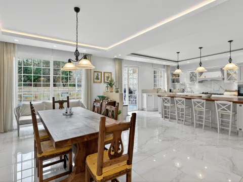 5 bed Town House For Sale in Naxxar, Naxxar - thumb 8