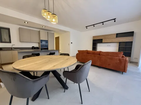 2 bed Apartment For Rent in Pembroke, Pembroke - thumb 3