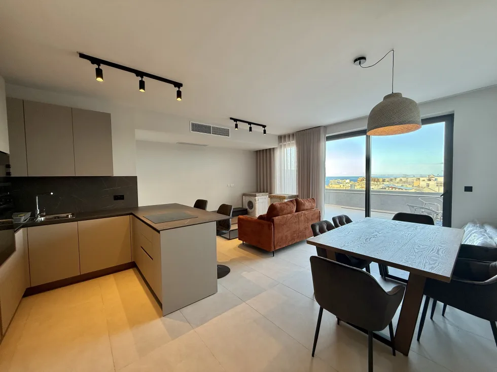 1 bed Penthouse For Rent in Pembroke, Pembroke - thumb 1