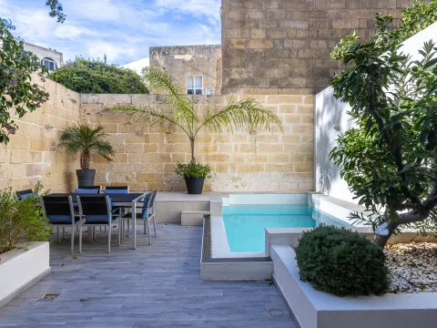 3 bed Town House For Sale in Sliema, Sliema - thumb 1