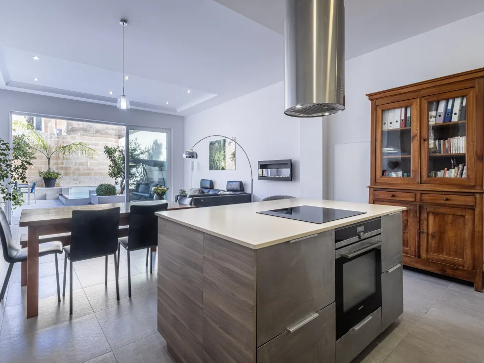 3 bed Town House For Sale in Sliema, Sliema - thumb 8