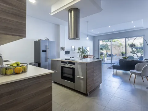 3 bed Town House For Sale in Sliema, Sliema - thumb 9