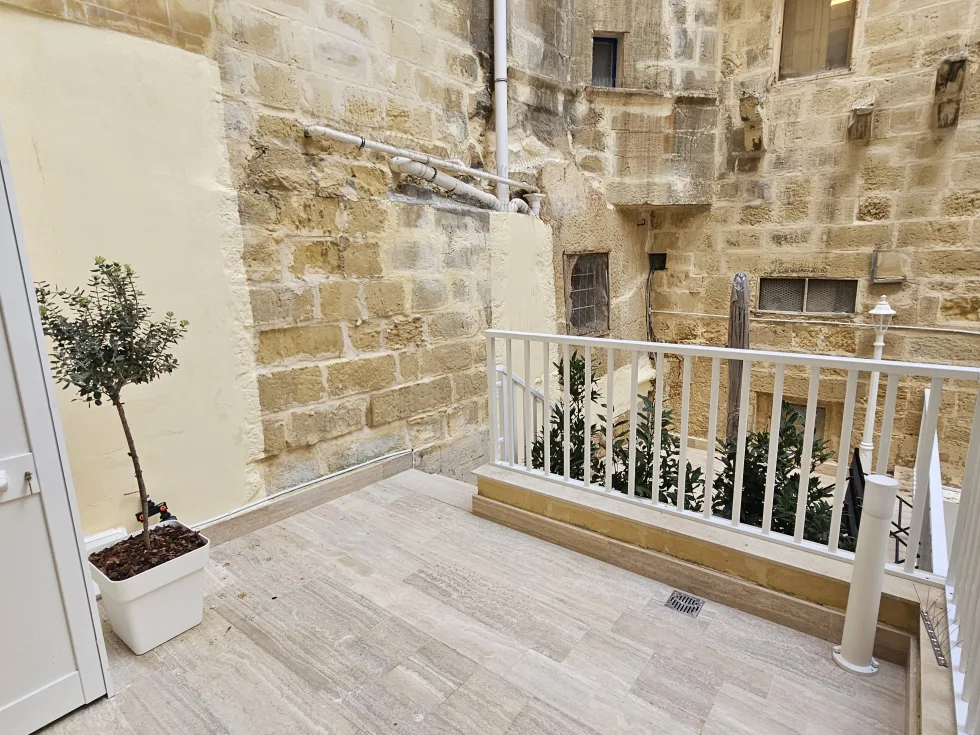 3 bed Maisonette For Rent in Floriana, Floriana - thumb 7