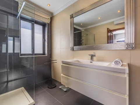 6 bed Villa For Sale in Madliena, Madliena - thumb 21