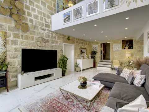 3 bed House of Character For Sale in Qrendi, Qrendi - thumb 1