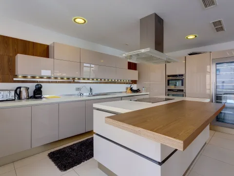 3 bed Apartment For Rent in Sliema, Sliema - thumb 19