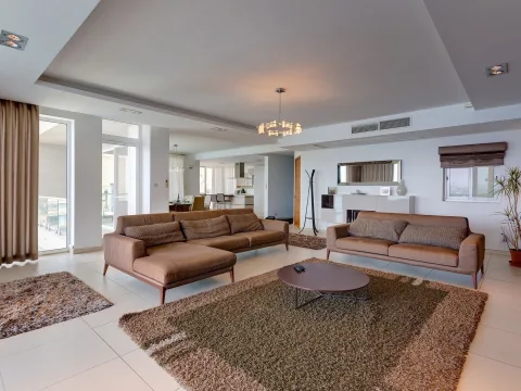 3 bed Apartment For Rent in Sliema, Sliema - thumb 9