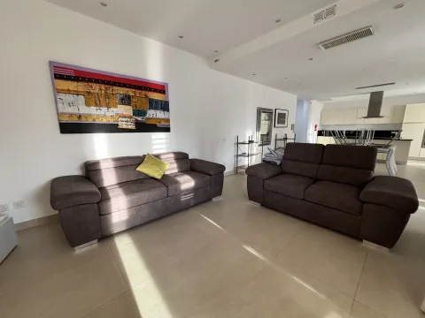 3 bed Apartment For Rent in Sliema, Sliema - thumb 5