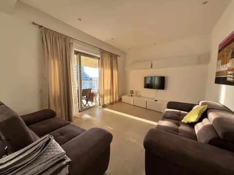 3 bed Apartment For Rent in Sliema, Sliema - thumb 6