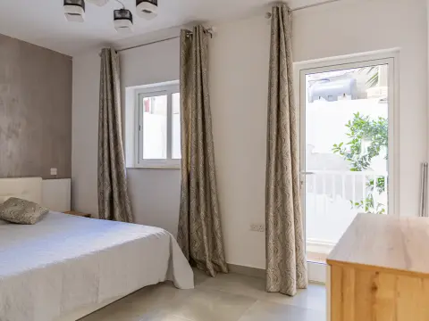 2 bed Apartment For Rent in Sliema, Sliema - thumb 13