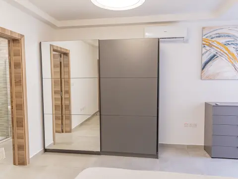 2 bed Apartment For Rent in Sliema, Sliema - thumb 9