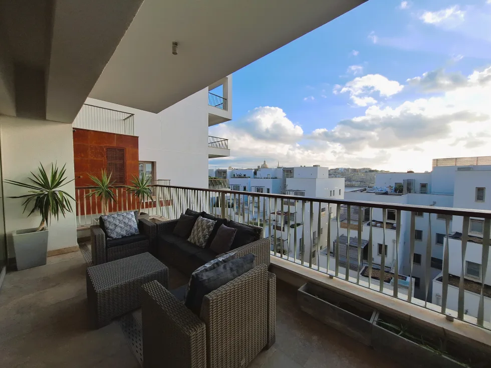 3 bed Apartment For Rent in Sliema, Sliema - thumb 3