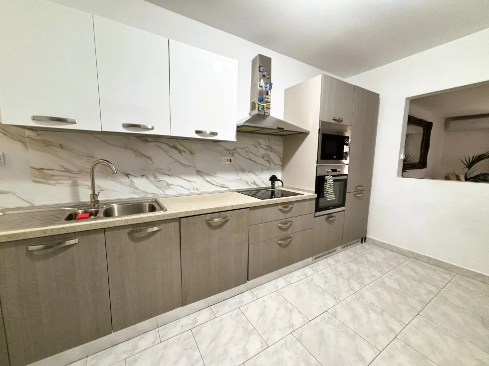 3 bed Maisonette For Rent in St Julian's, St Julian's - thumb 5
