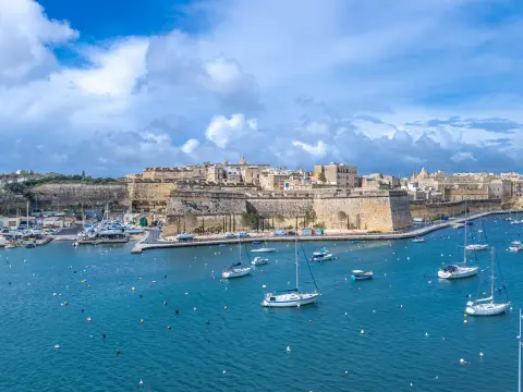 3 bed Penthouse For Sale in Kalkara, Kalkara - thumb 2