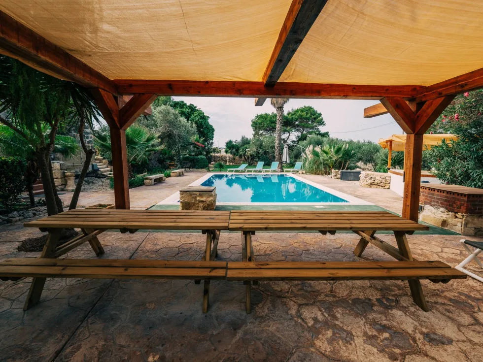 4 bed Farmhouse For Rent in Bahar ic-Caghaq, Bahar ic-Caghaq - thumb 2