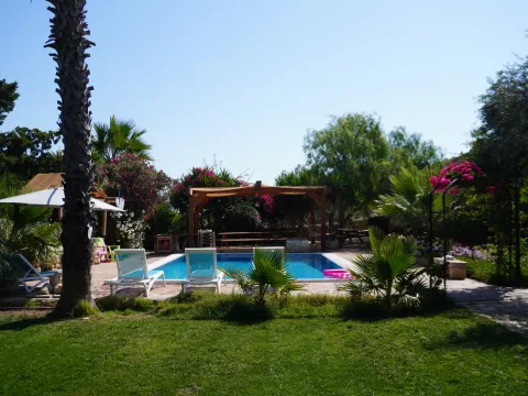 4 bed Farmhouse For Rent in Bahar ic-Caghaq, Bahar ic-Caghaq - thumb 3