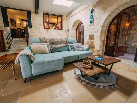 4 bed Farmhouse For Rent in Bahar ic-Caghaq, Bahar ic-Caghaq - thumb 4