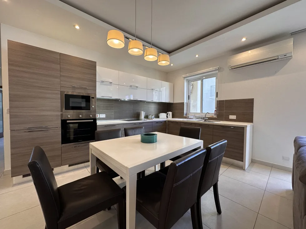 2 bed Apartment For Rent in St Julian's, St Julian's - thumb 2