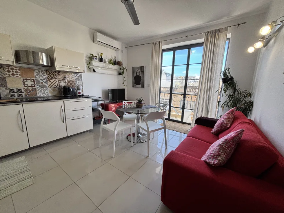 2 bed Apartment For Rent in Sliema, Sliema - thumb 1