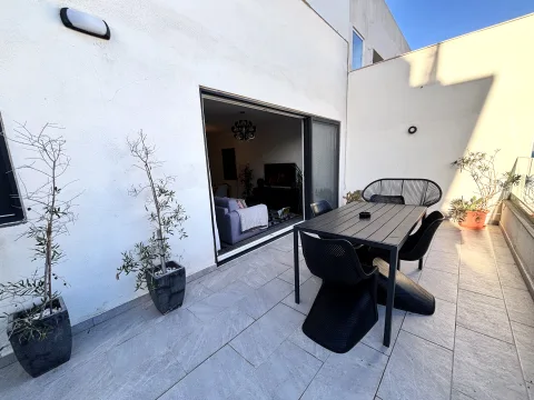 2 bed Penthouse For Rent in Sliema, Sliema - thumb 2