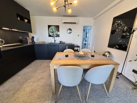 2 bed Penthouse For Rent in Sliema, Sliema - thumb 7