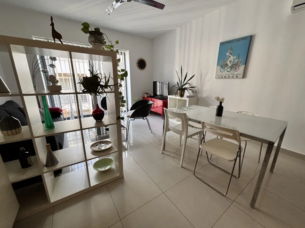 2 bed Apartment For Rent in Sliema, Sliema - thumb 1