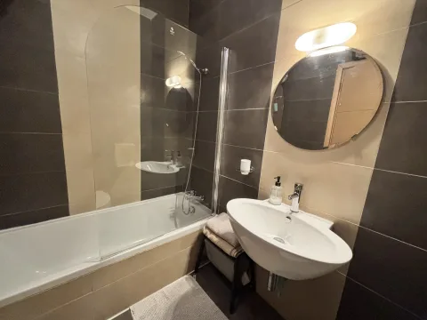 2 bed Apartment For Rent in Sliema, Sliema - thumb 8