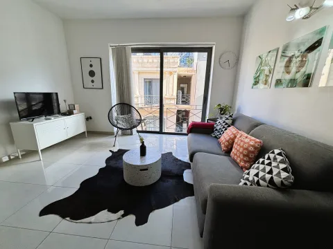 2 bed Apartment For Rent in Sliema, Sliema - thumb 2