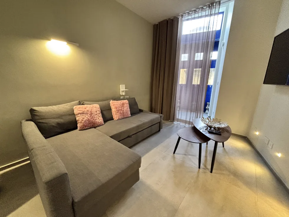 2 bed Maisonette For Rent in Valletta, Valletta - thumb 1