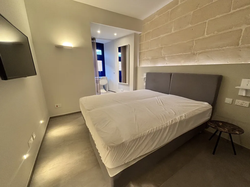 2 bed Maisonette For Rent in Valletta, Valletta - thumb 4