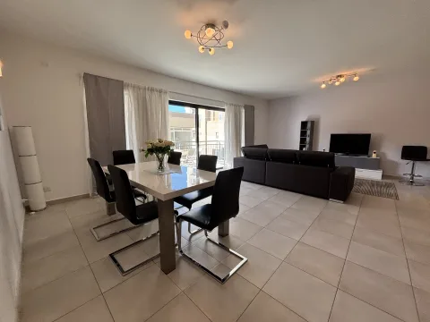 3 bed Apartment For Rent in St Julian's, St Julian's - thumb 1