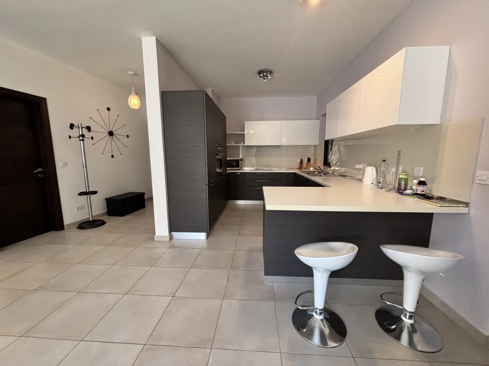 3 bed Apartment For Rent in St Julian's, St Julian's - thumb 6