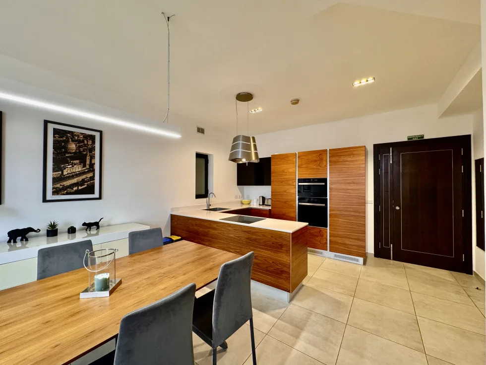 1 bed Apartment For Sale in St Julian's, St Julian's - thumb 6