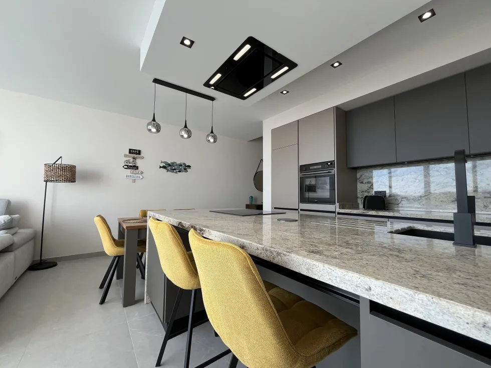 2 bed Penthouse For Rent in Gzira, Gzira - thumb 6