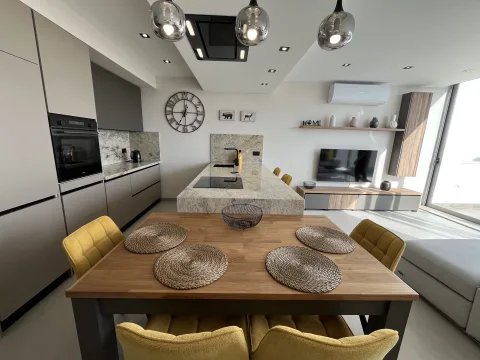 2 bed Penthouse For Rent in Gzira, Gzira - thumb 8