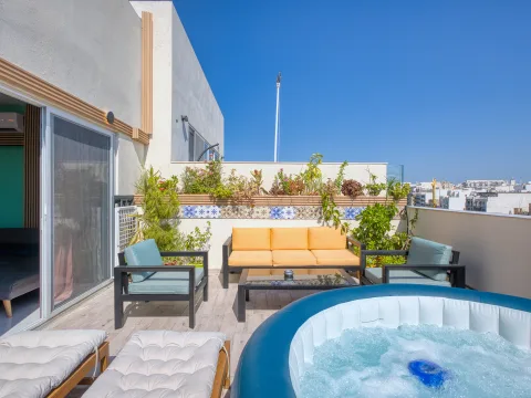 3 bed Penthouse For Rent in Msida, Msida - thumb 1