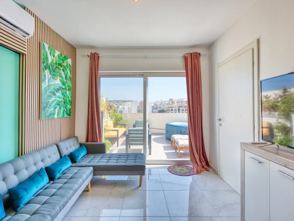 3 bed Penthouse For Rent in Msida, Msida - thumb 6