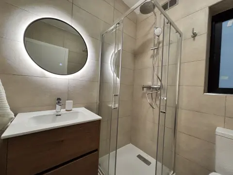 2 bed Apartment For Rent in Gzira, Gzira - thumb 11