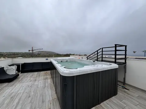 2 bed Penthouse For Rent in Bahar ic-Caghaq, Bahar ic-Caghaq - thumb 10