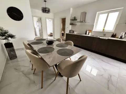 2 bed Penthouse For Rent in Bahar ic-Caghaq, Bahar ic-Caghaq - thumb 4