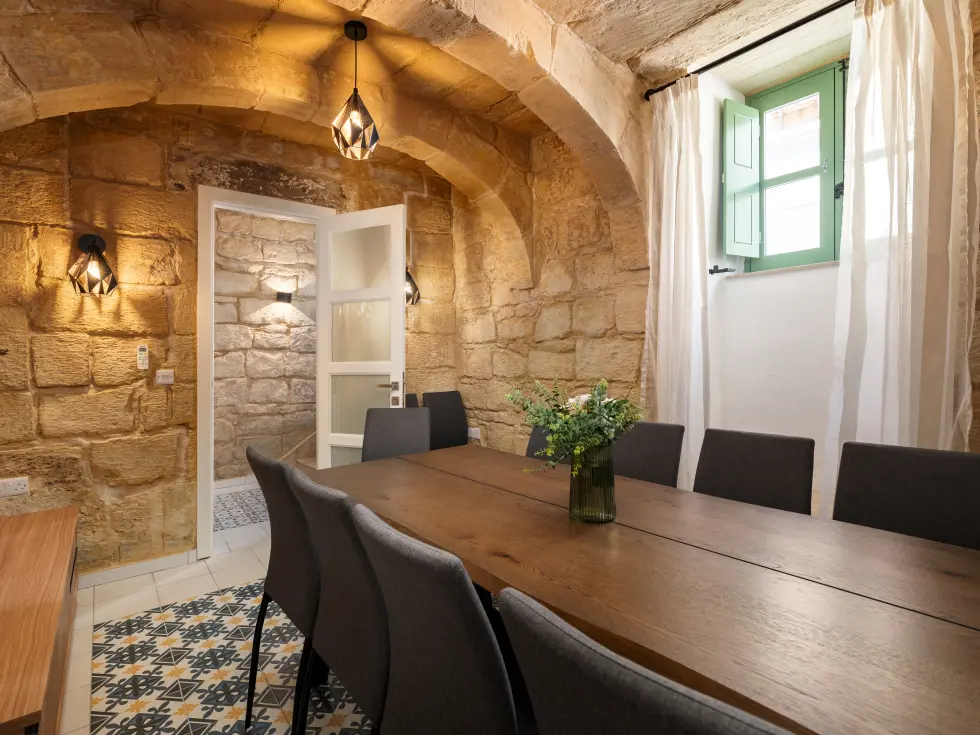 6 bed House of Character For Rent in Naxxar, Naxxar - thumb 10