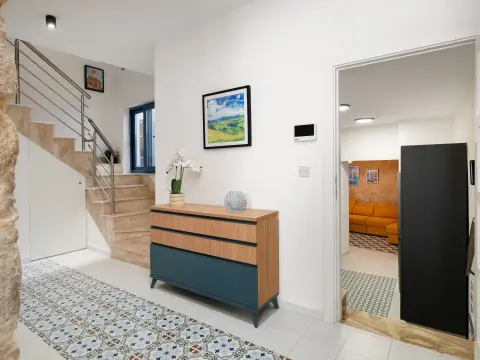 6 bed House of Character For Rent in Naxxar, Naxxar - thumb 11