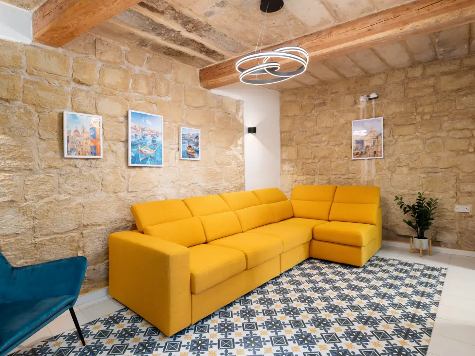 6 bed House of Character For Rent in Naxxar, Naxxar - thumb 4