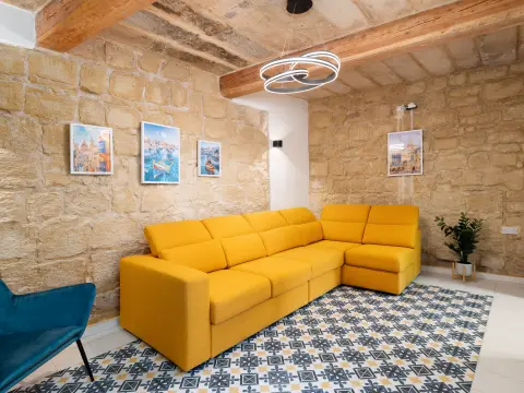 6 bed House of Character For Rent in Naxxar, Naxxar - thumb 4