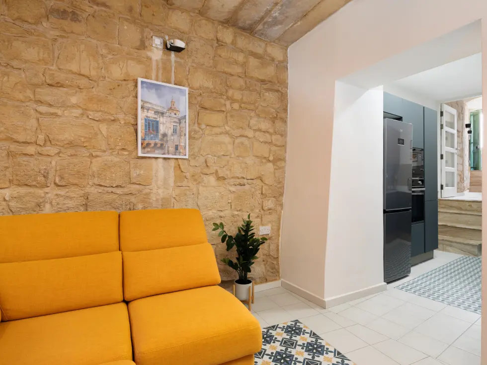 6 bed House of Character For Rent in Naxxar, Naxxar - thumb 5