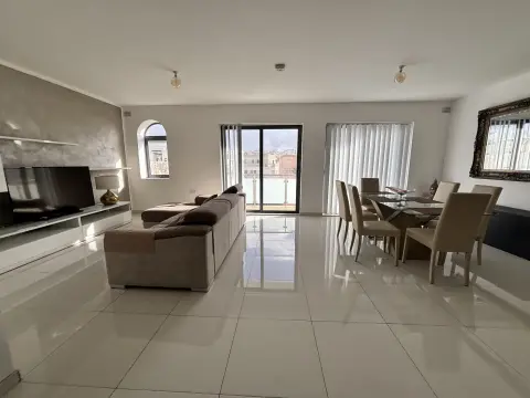 3 bed Apartment For Rent in Swieqi, Swieqi - thumb 1