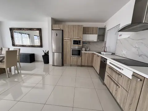 3 bed Apartment For Rent in Swieqi, Swieqi - thumb 2