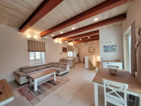 2 bed House of Character For Rent in Lija, Lija - thumb 1