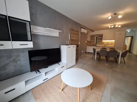 3 bed Apartment For Rent in Sliema, Sliema - thumb 3