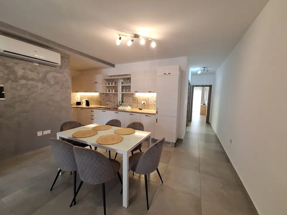 3 bed Apartment For Rent in Sliema, Sliema - thumb 7